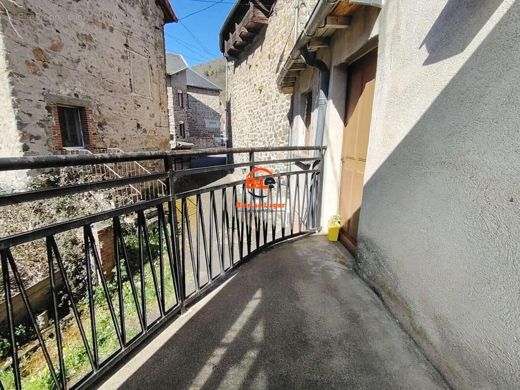 Maison à FERRIERES-SAINT-MARY