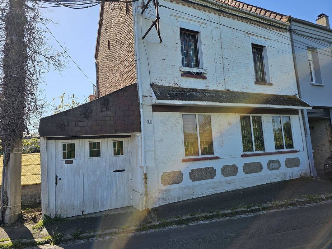 Maison à CALONNE-RICOUART