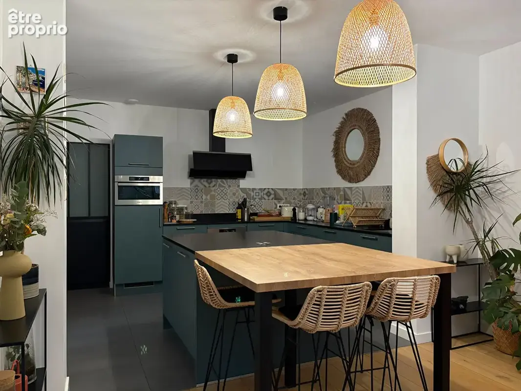 Maison contemporaine de 165 m² avec jardin, terrasse et stationnement sécurisé - photo 6