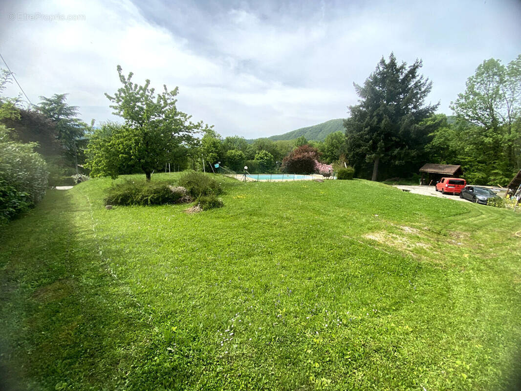 Terrain à SAINT-MARTIN-D&#039;URIAGE