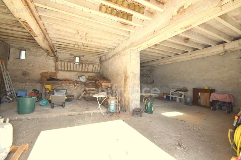 Grande maison (170 m², 11 pièces) Salle de reception (115 m²) Grand hangar (350 m²) à vendre TIVERNON (45) - photo 18