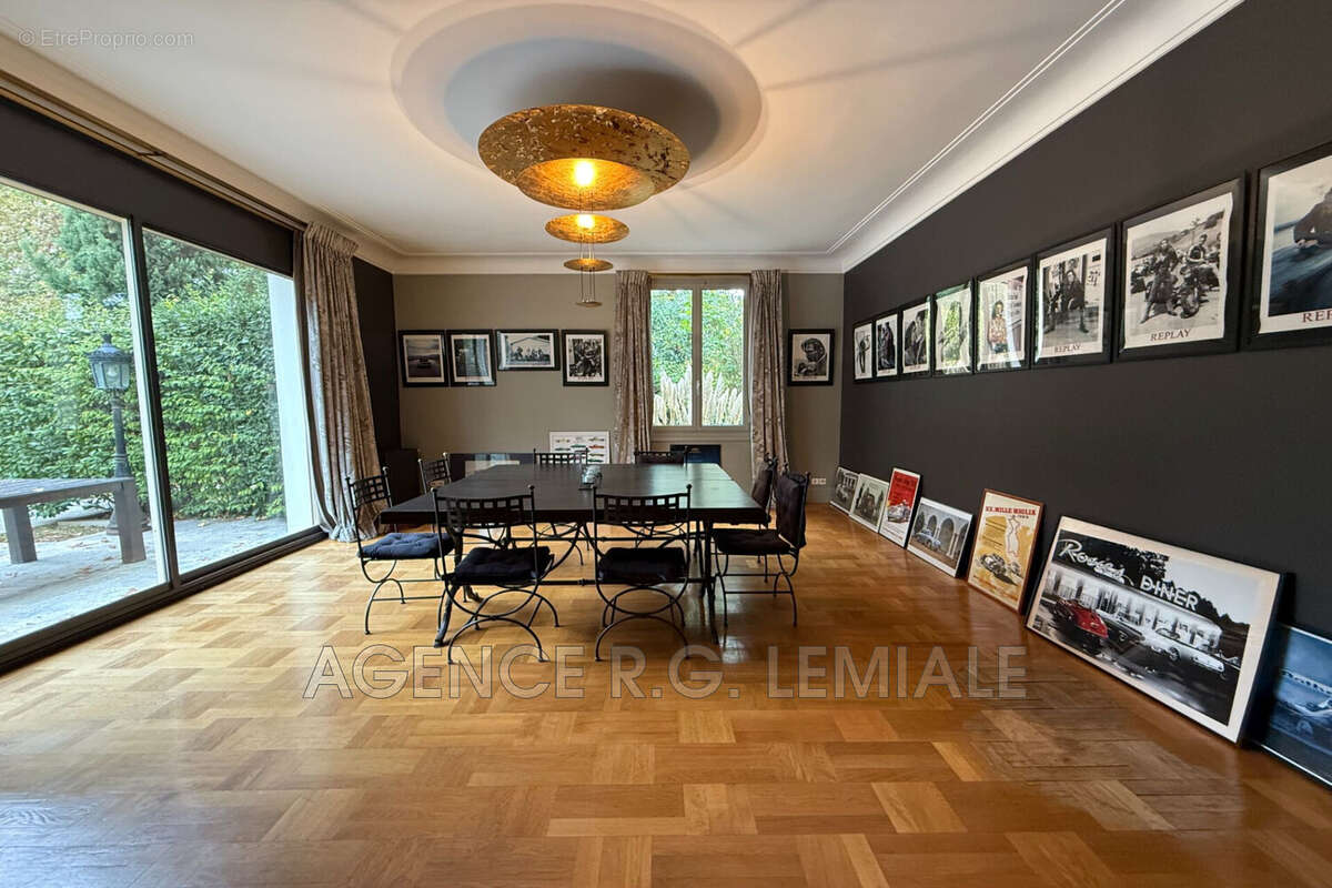 Maison à MAISONS-LAFFITTE