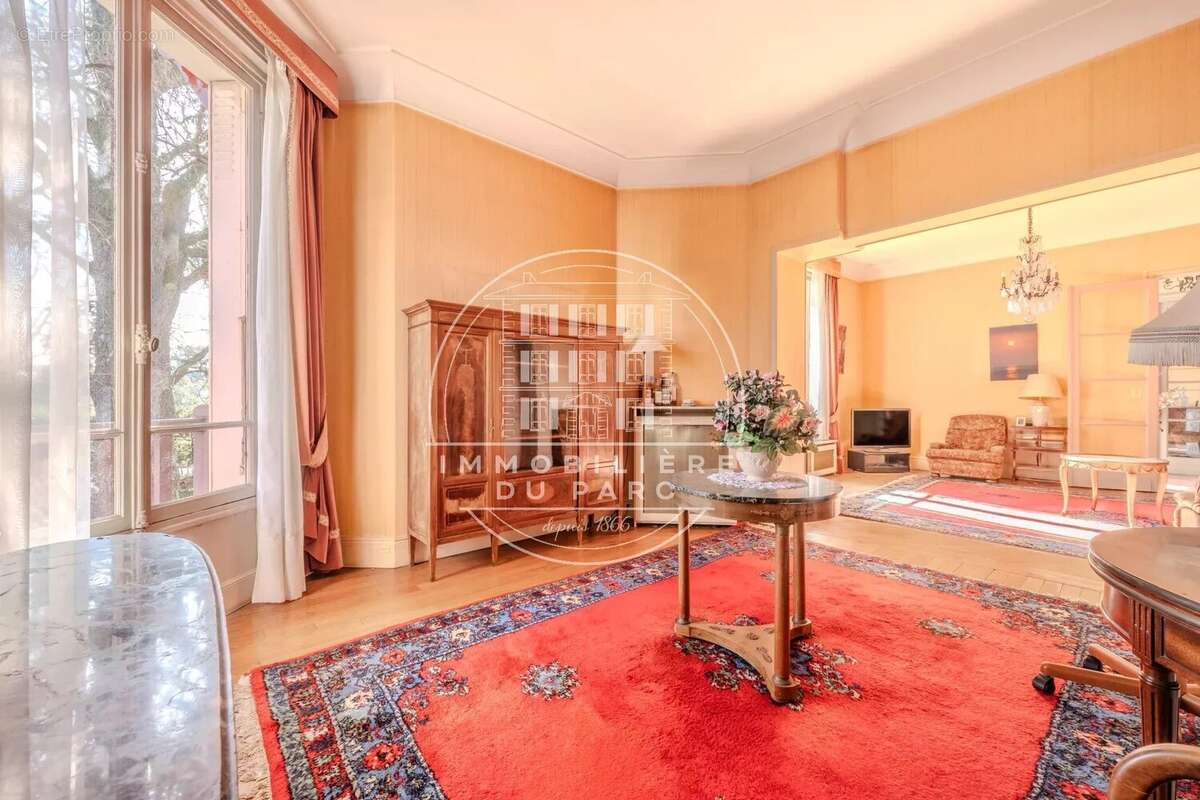 Maison à LE VESINET