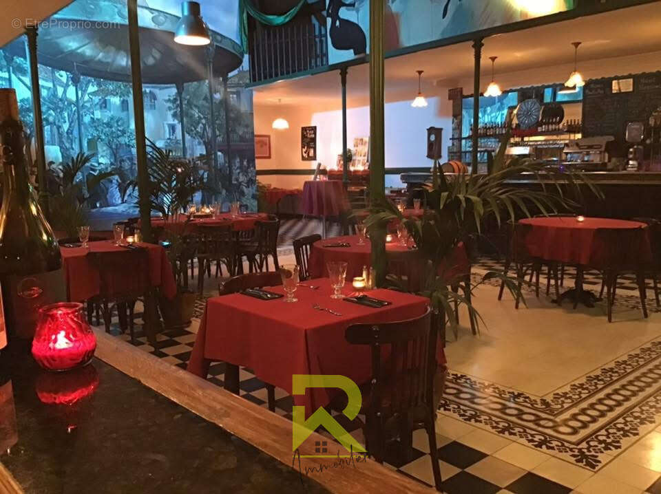 Commerce à GINESTAS