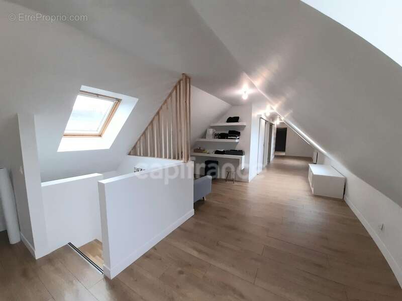 Maison à vendre 5 pièces ERGUE GABERIC (29500)- surface habitable 162.56 m2- 3 chambres - parcelle de 895 m2 - photo 10