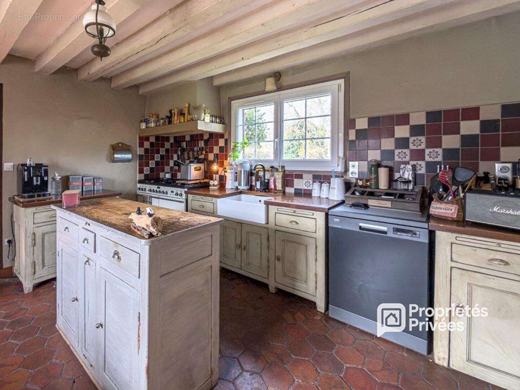 Mesnils-sur-iton longère de 160 m², piscine, dépendances, cadre bucolique - 299 900  hai - photo 9