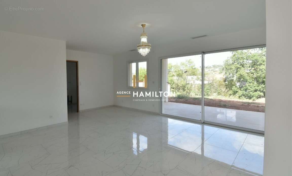 Maison neuve de plain-pied avec 4 chambres et garage - photo 4