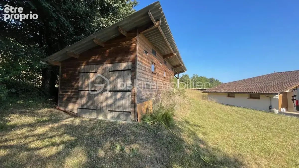 Maison contemporaine écologique avec piscine naturelle au cœur de la nature - photo 18