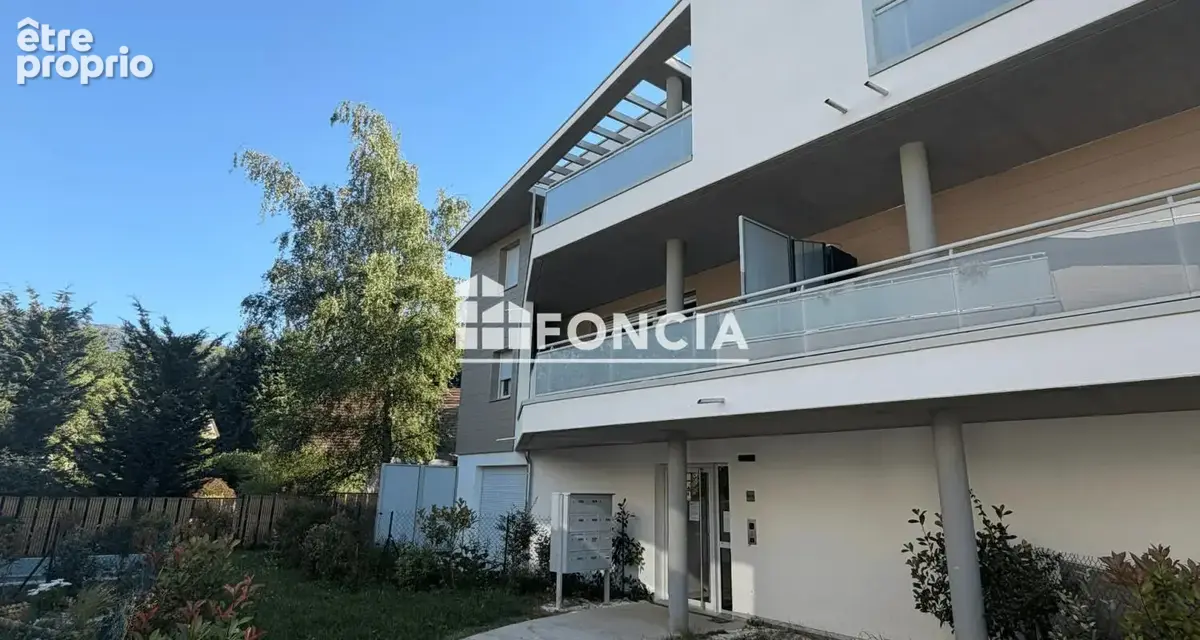 Photo Appartement à Saint-Genis-Pouilly au prix de 380 000€