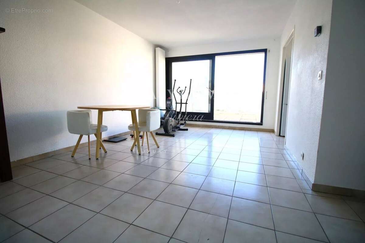 Appartement à VALBONNE