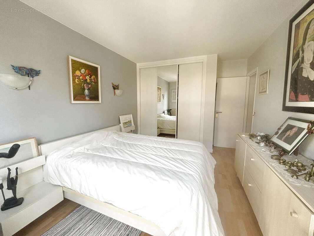 Appartement à ENGHIEN-LES-BAINS