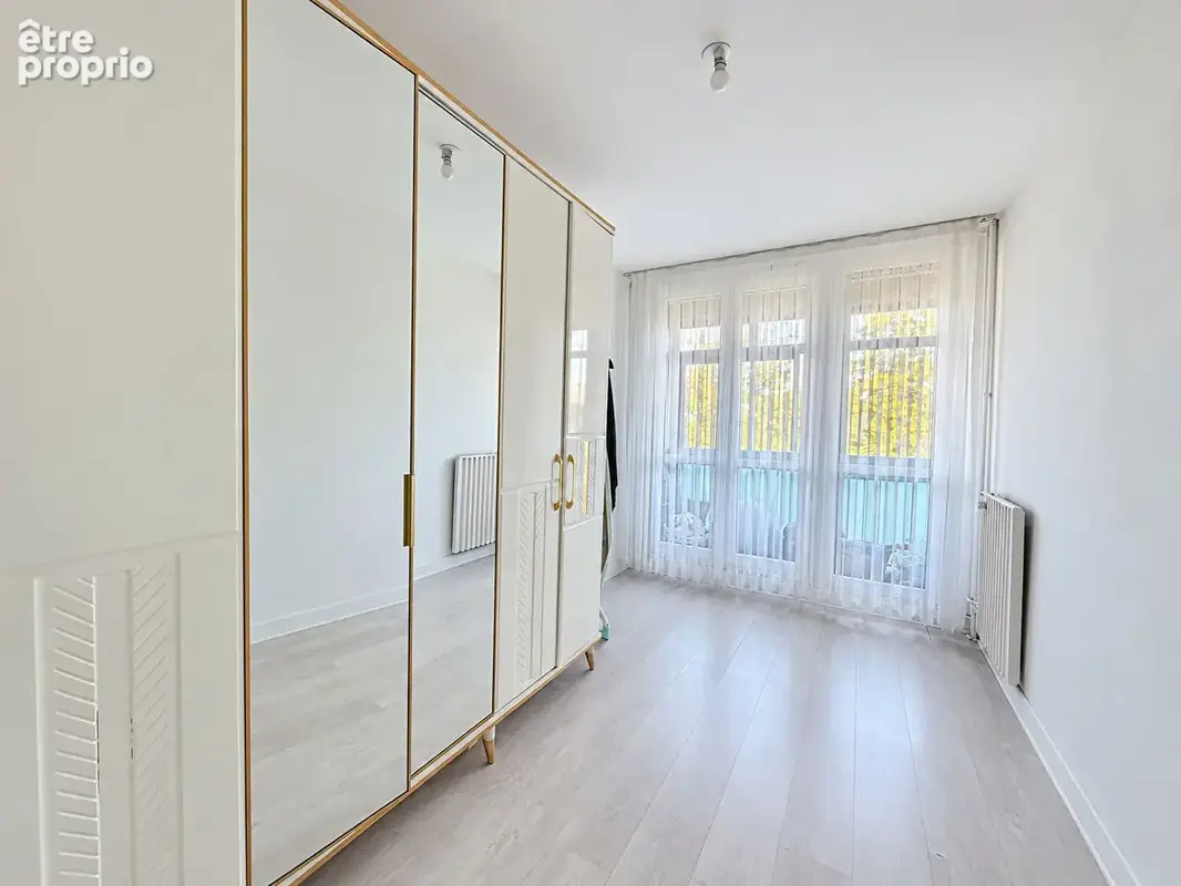 La chapelle saint luc, secteur calme, bel appartement t4 de 82m² - photo 10