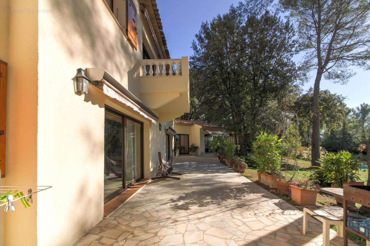 Maison à LA COLLE-SUR-LOUP