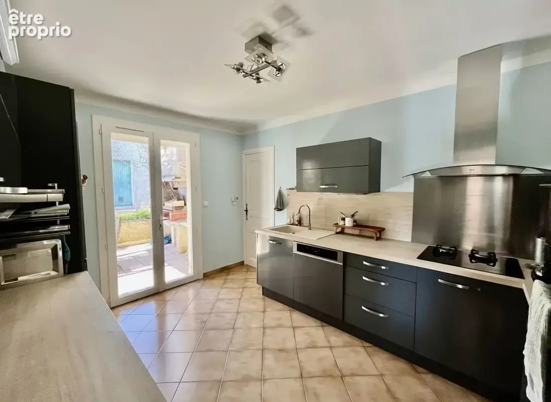 Villa de plain-pied 130 m² avec piscine et studio indépendant - photo 3
