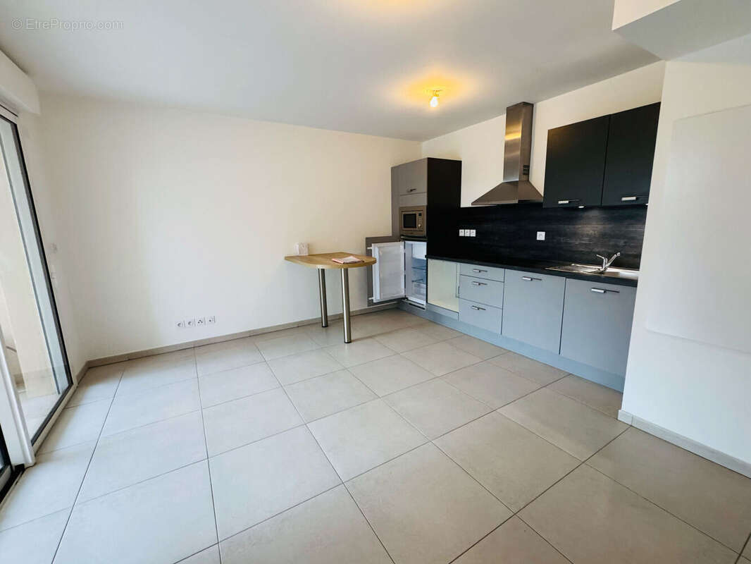 Photo 3 - Appartement à BORMES-LES-MIMOSAS