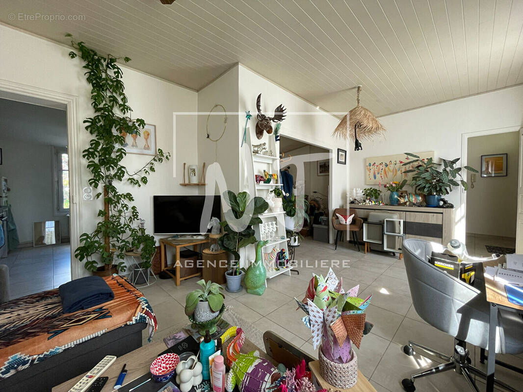 Maison à LES PONTS-DE-CE