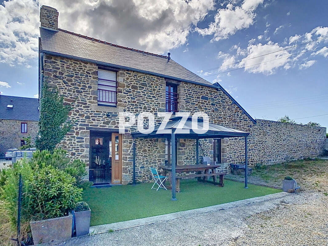 Maison à SAINT-GEORGES-DE-GREHAIGNE