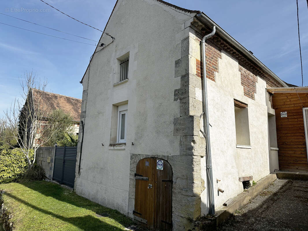 Maison à SAINTE-GENEVIEVE