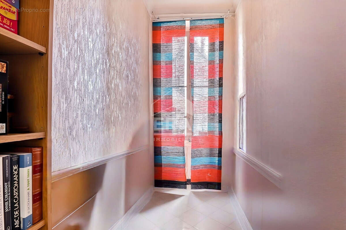Appartement à MARSEILLE-1E