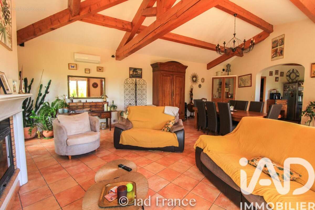 Photo 2 - Maison à NIMES