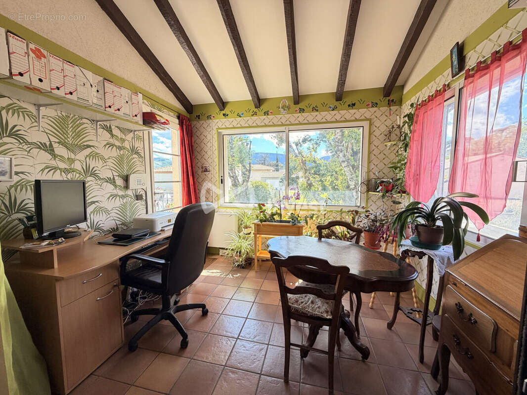 Maison à AUSSILLON