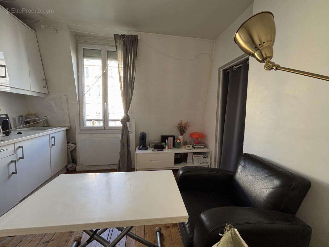 Appartement à PARIS-12E