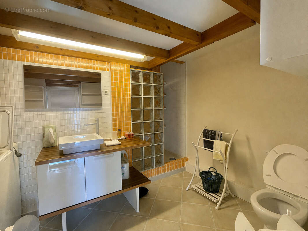 À 500 m de la plage, charmante maison avec cour fermée - La Menounière - photo 9