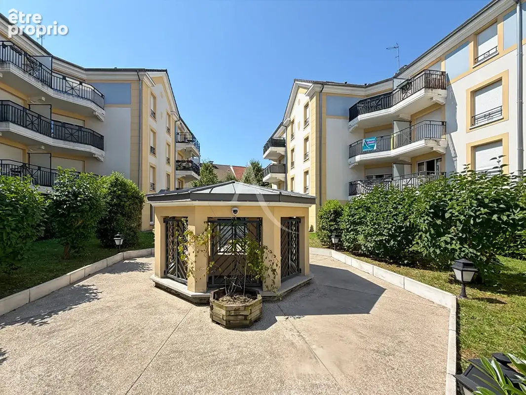 Appartement à VAUREAL