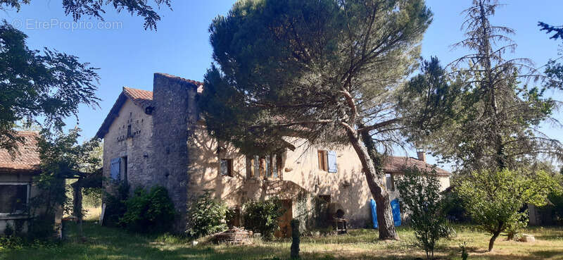 Propriete à vendre 9 pièces Proche de LALBENQUE (46) - photo 24