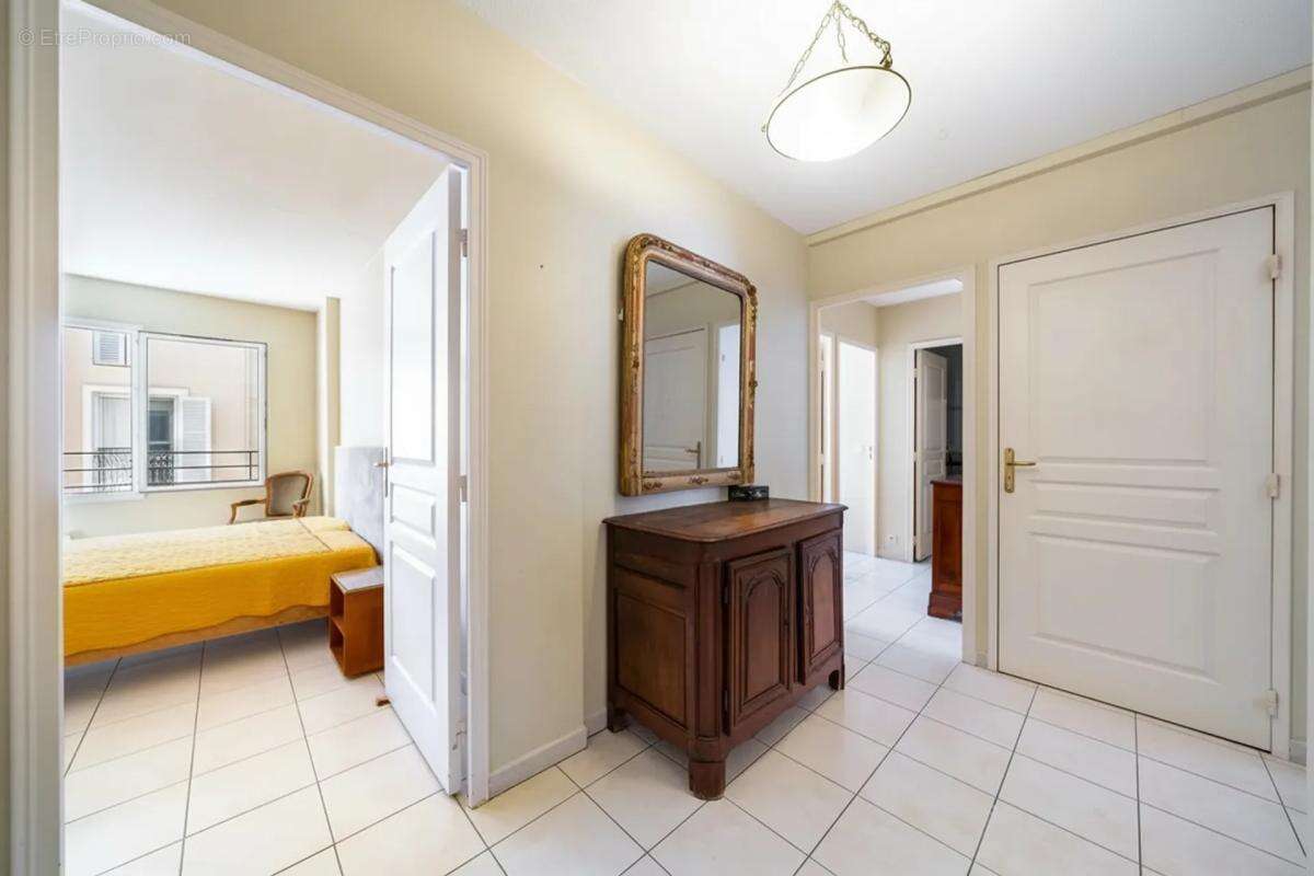 Appartement T4 de 90m² avec Garage à Fréjus - photo 3