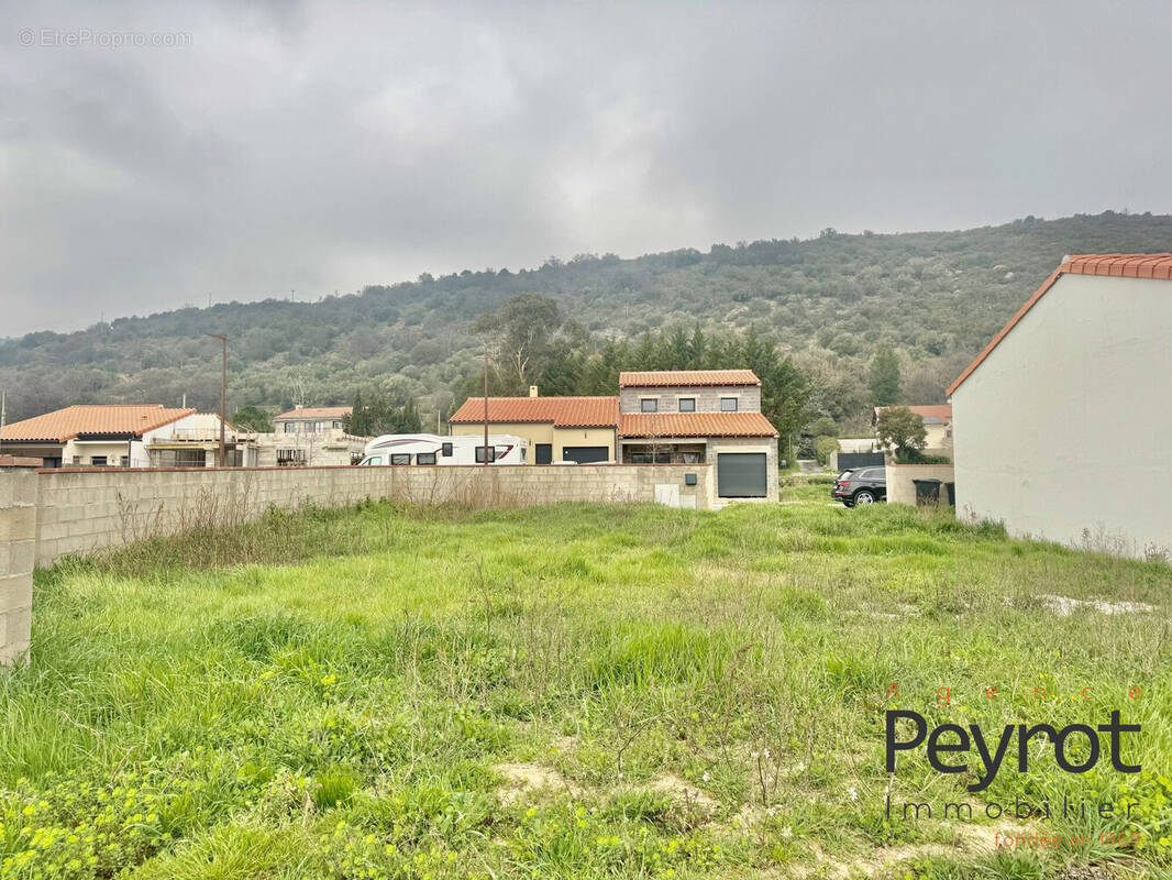 Terrain à PRADES