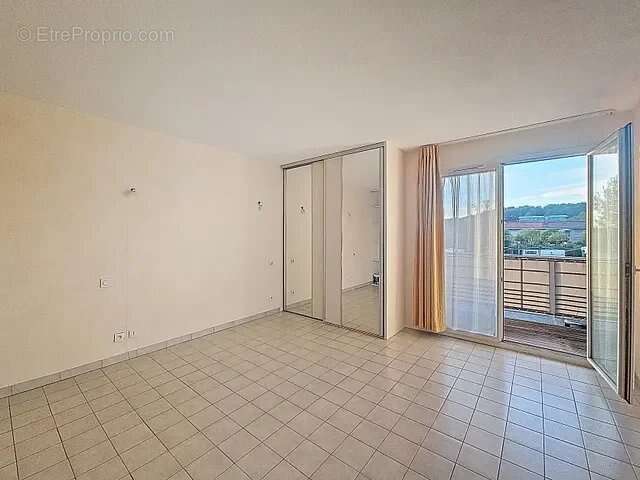 Appartement à VALBONNE