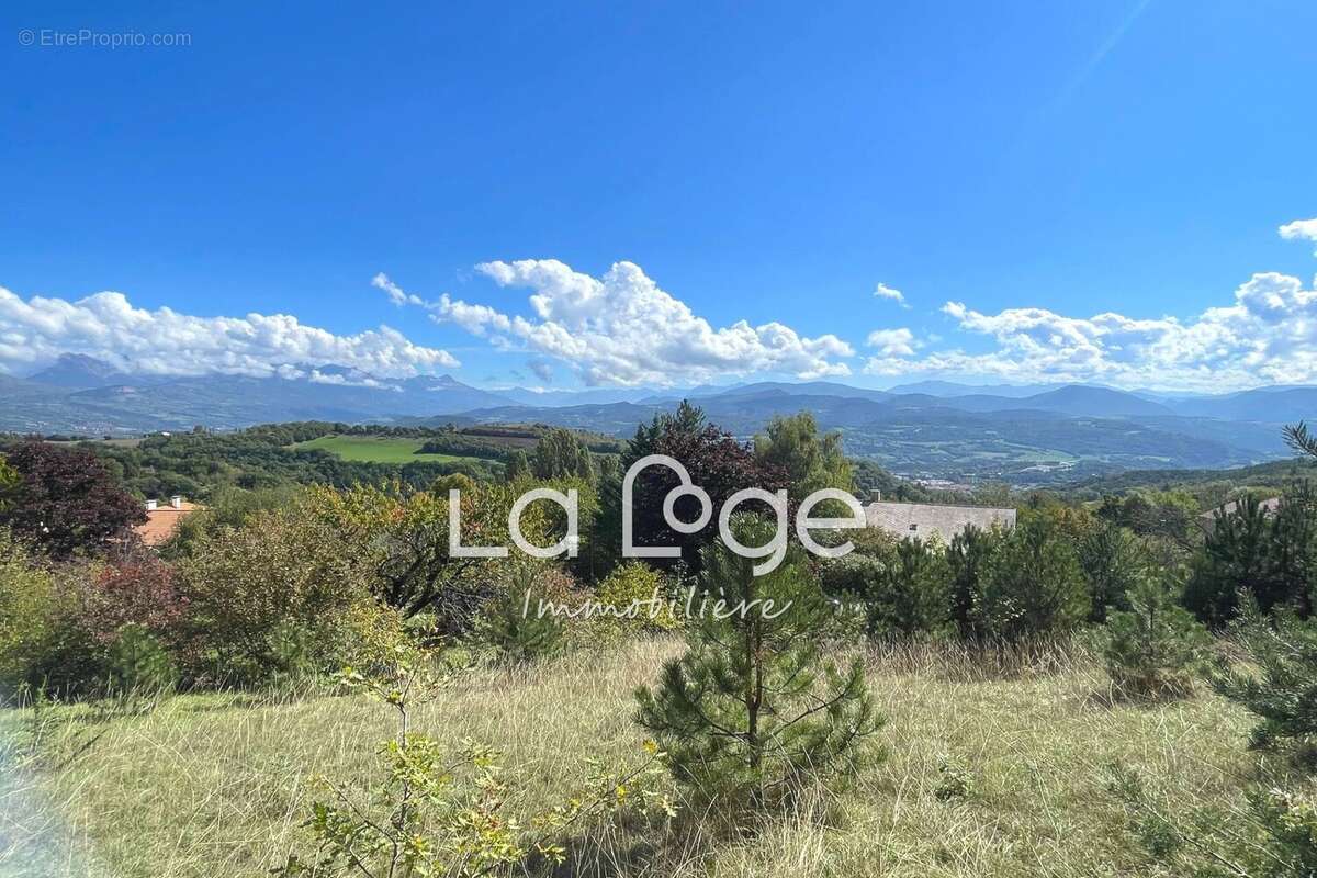 Terrain à LA FREISSINOUSE