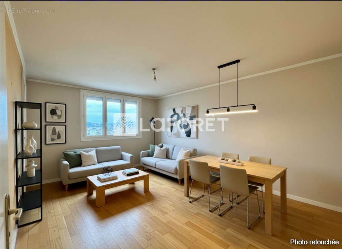 Appartement à MARSEILLE-11E