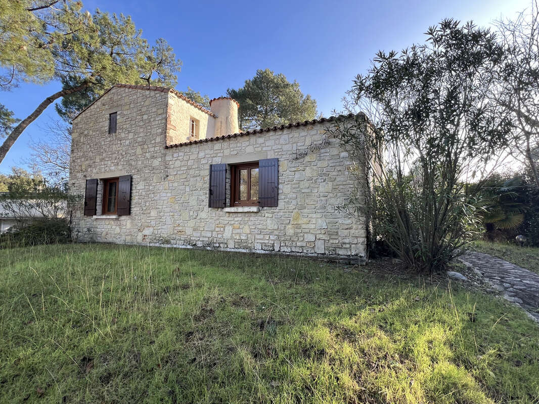 Maison à SAINT-GEORGES-DE-DIDONNE