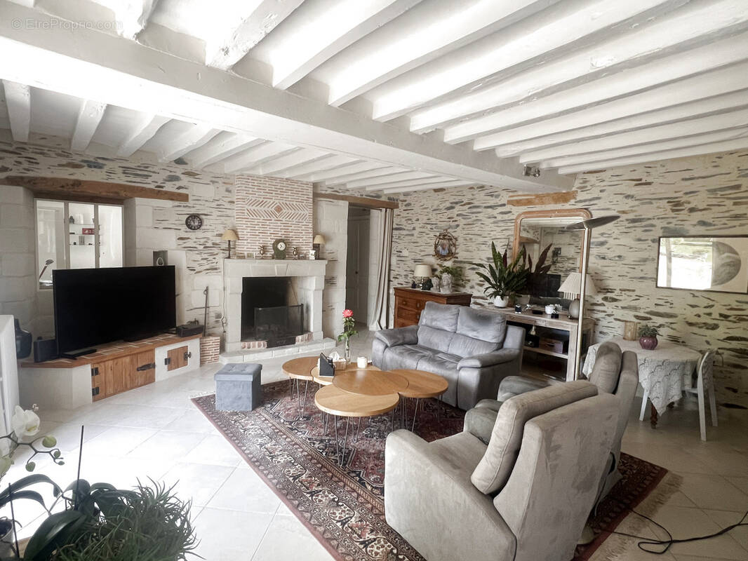 Maison à LES PONTS-DE-CE