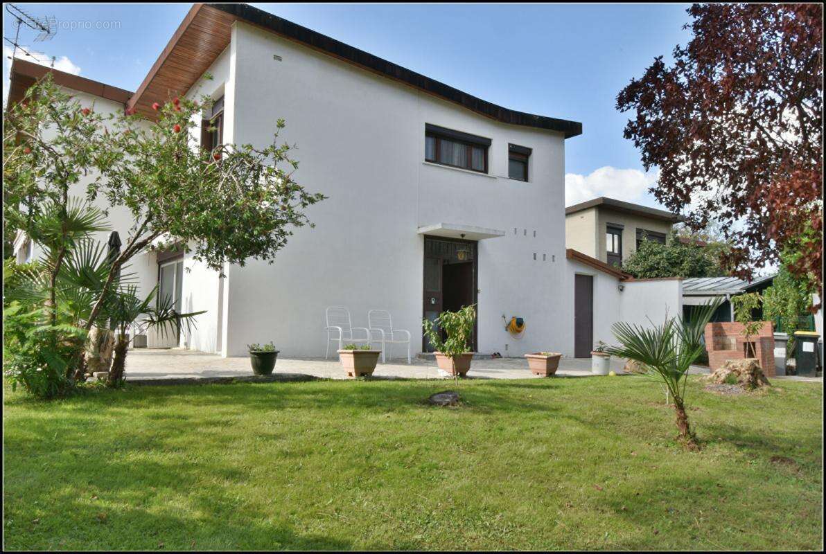 Maison à MOURENX