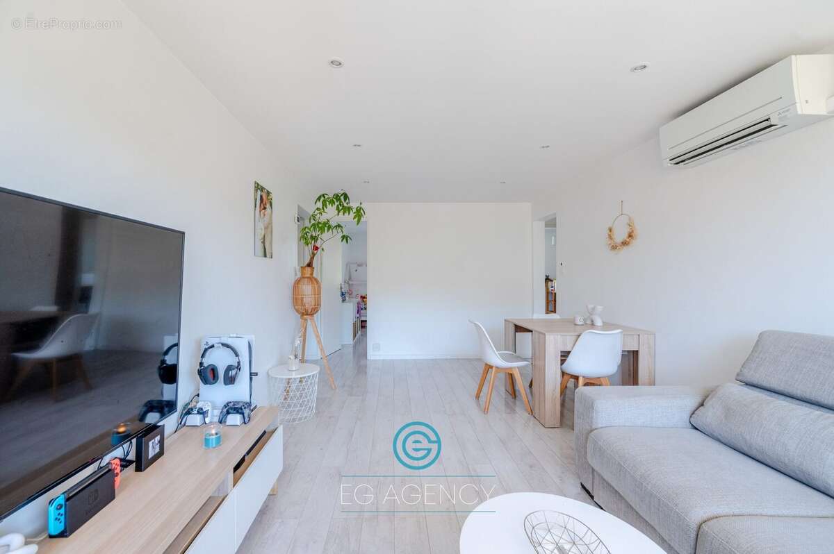 Appartement à MARSEILLE-9E