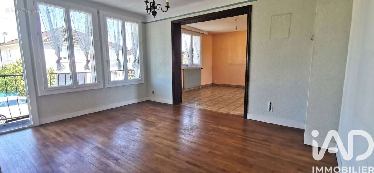 Photo 2 - Maison à TERRASSON-LAVILLEDIEU