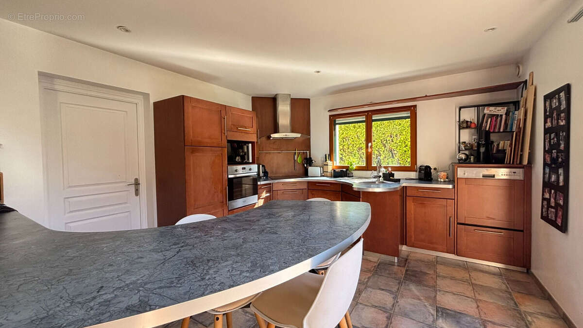 Maison à PLONEOUR-LANVERN