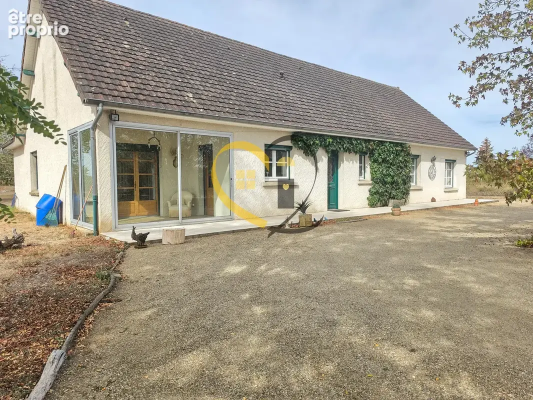 Maison plain-pieds de 148 m² à Trevol - photo 2