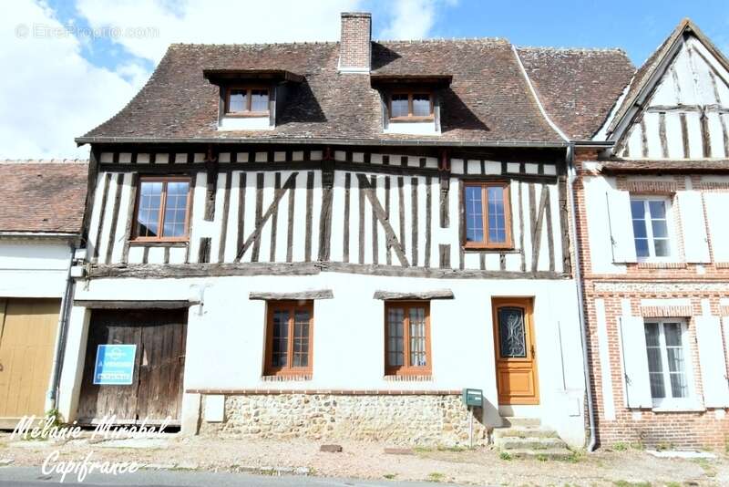 Maison à CONDE-SUR-ITON