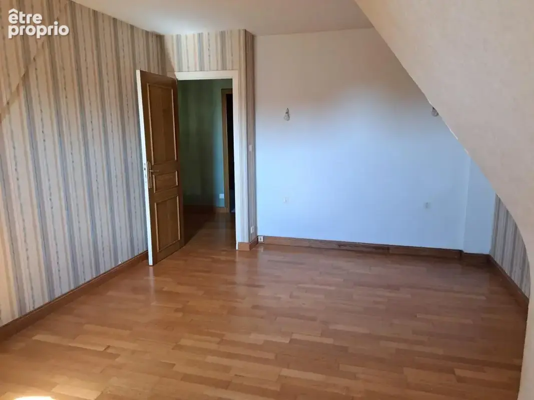 Maison 136 m² à La Roche-Derrien  - photo 9