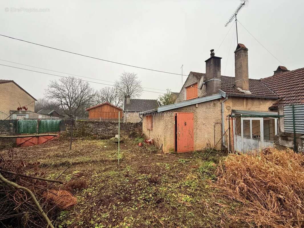 Maison à LIFFOL-LE-GRAND