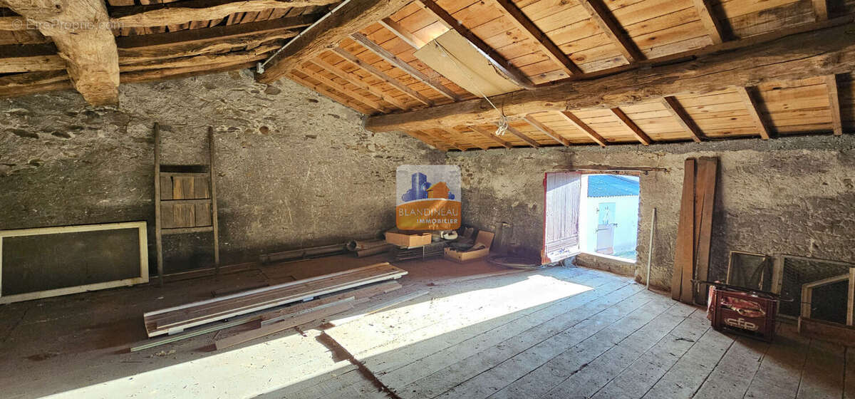 Maison à BOUGUENAIS