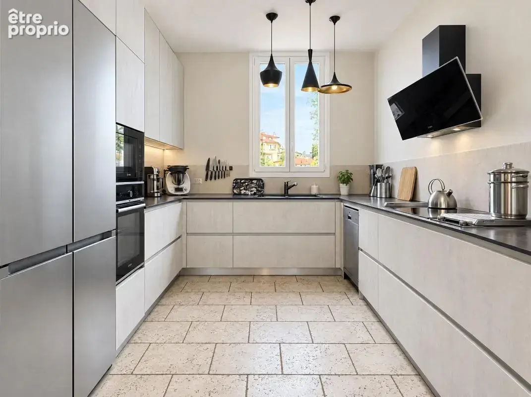 Nice centre – maison de ville 5 pièces – 240 m² habitables – terrasse de 80 m² – box – cave - photo 8