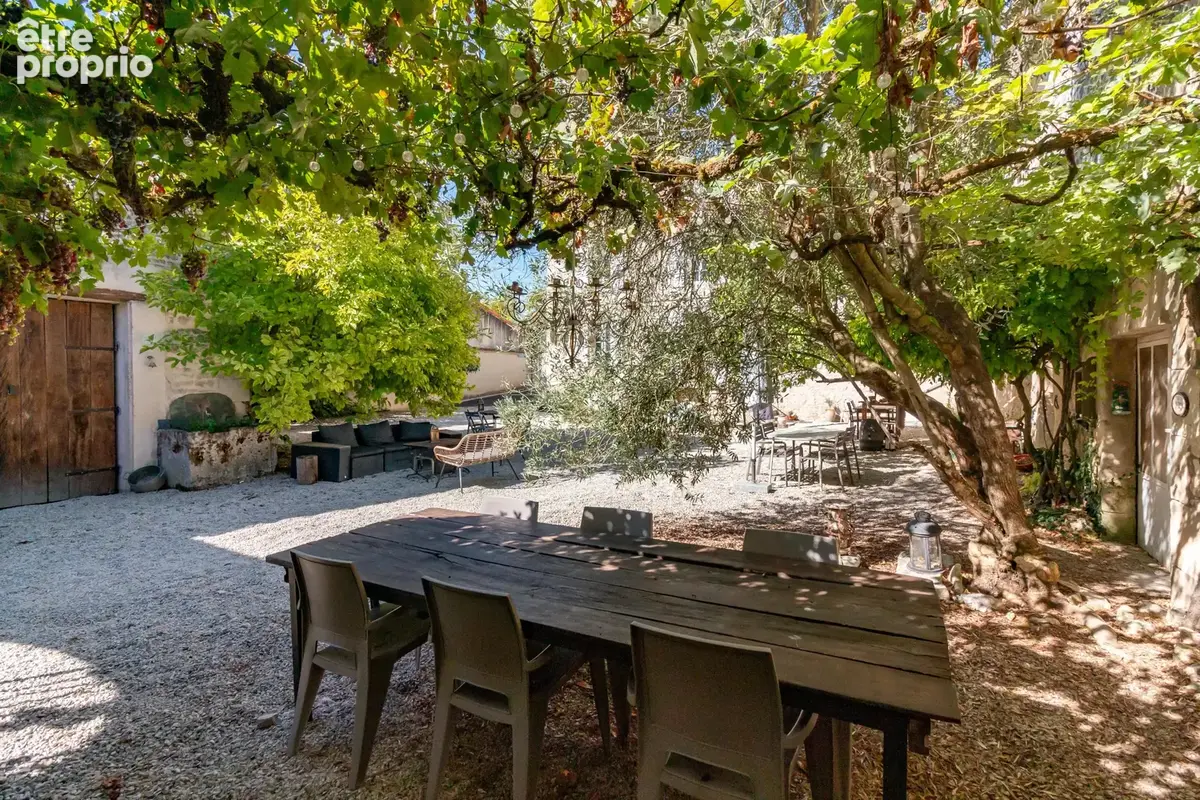 Maison Idéale pour la Famille avec Maison d'Amis, Jardins et Piscine Chauffée - photo 15