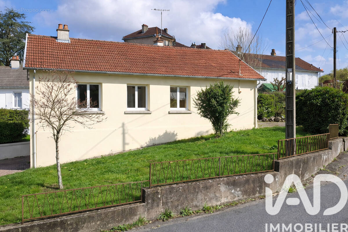 Photo 1 - Maison à DOLE