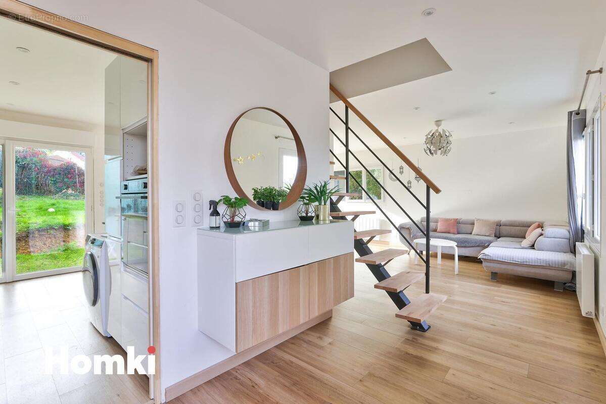 Maison à FONTENAY-LE-FLEURY