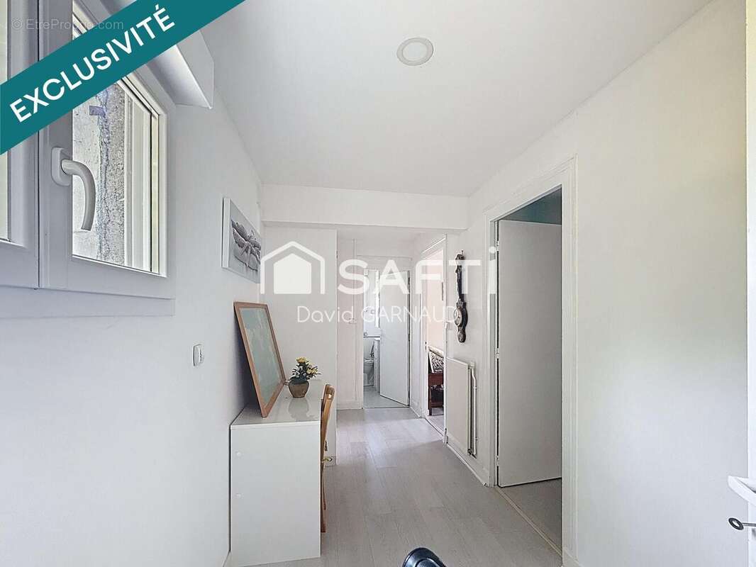 Photo 9 - Maison à ROULLET-SAINT-ESTEPHE